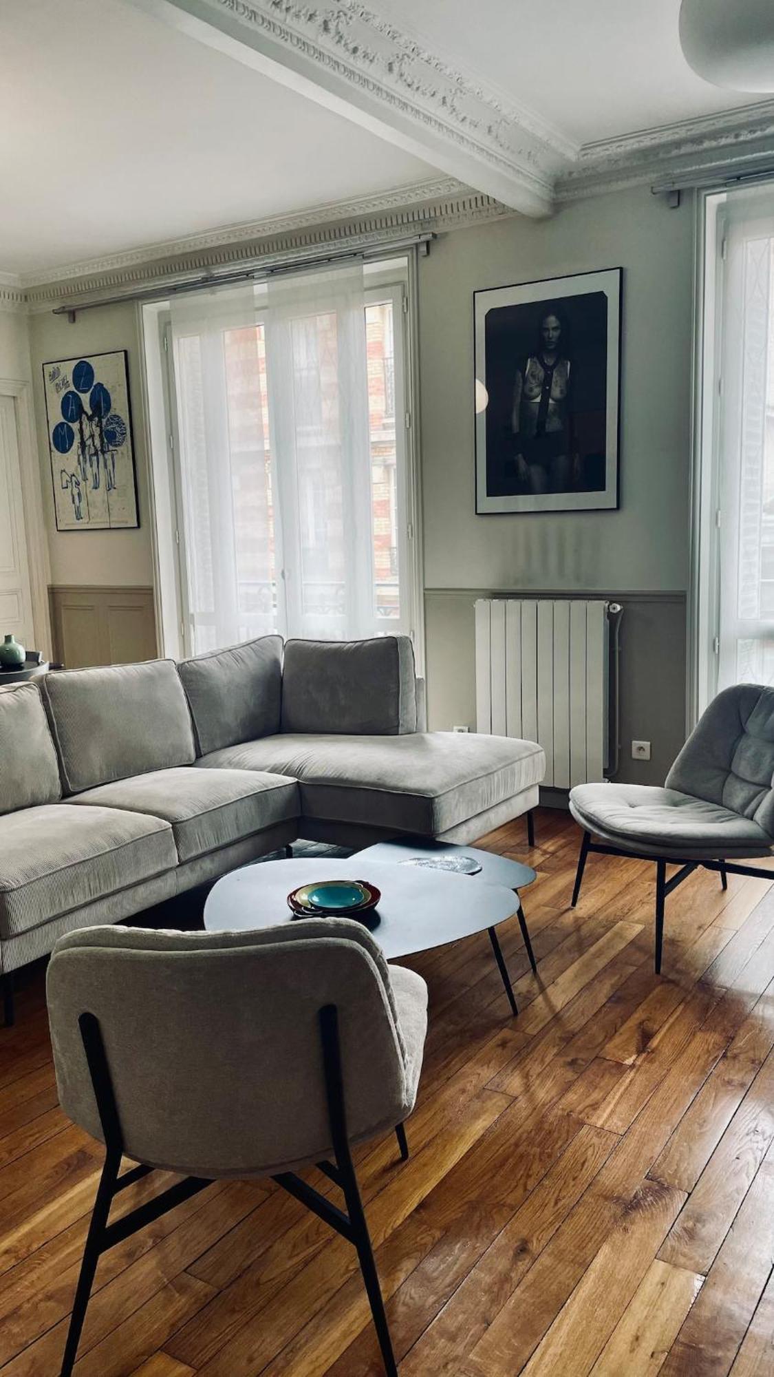 Stylish Parisian Montmartre 2br Apartment *