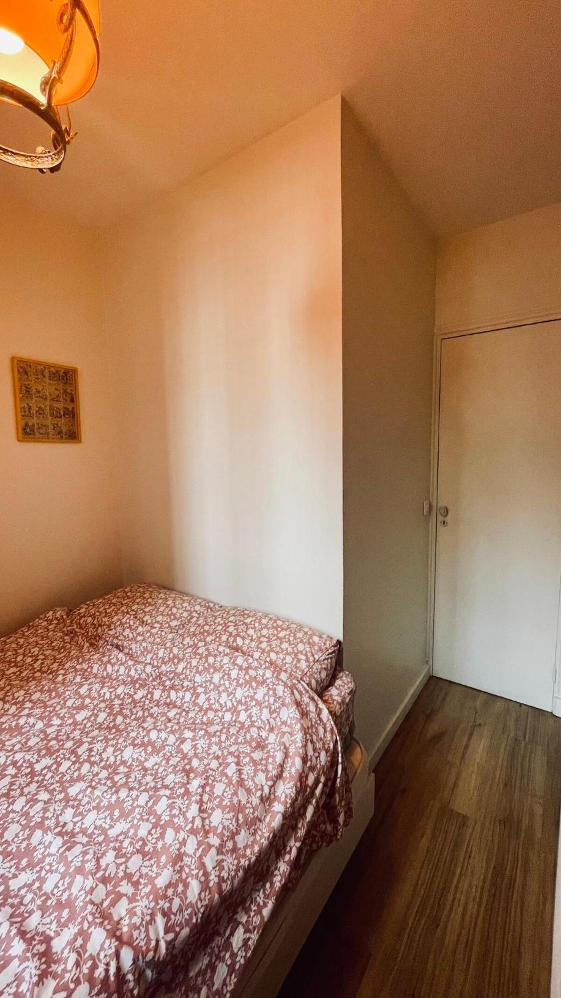 Stylish Parisian Montmartre 2br Paris
